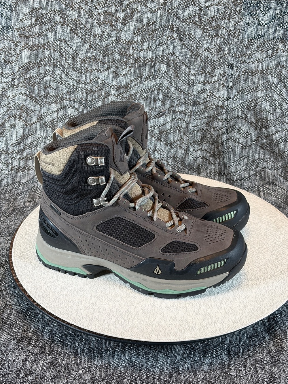 Vasque 7029 Breeze AT GTX Hiking Boot shoe Women’s 7